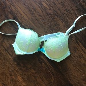 Victoria’s Secret bra